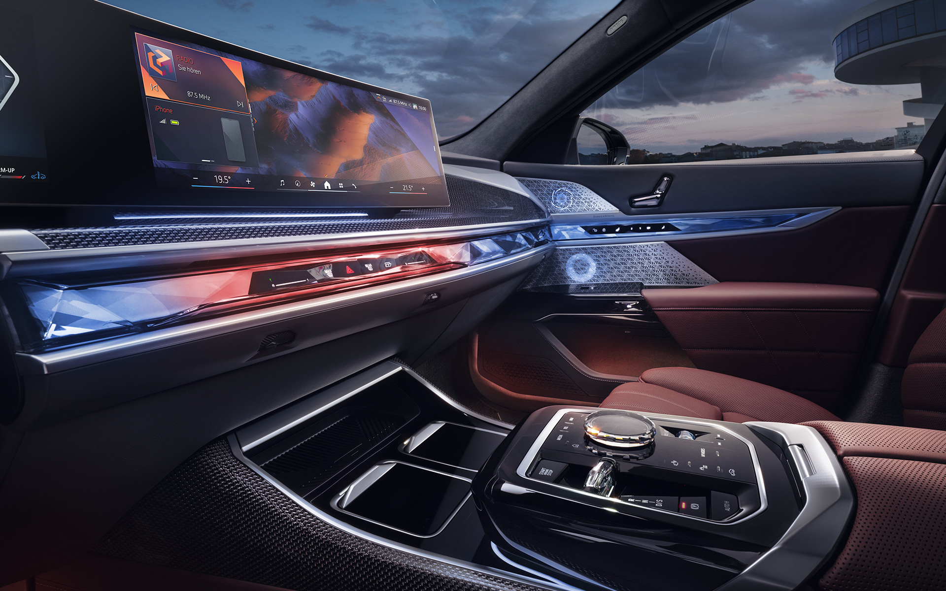 bmw-7-series-sedan-gallery-design-03-1920.jpg.asset.1719306980223