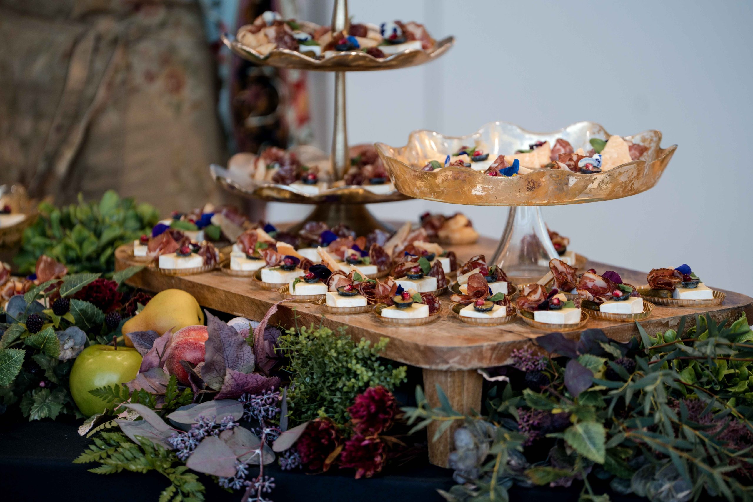 Modern Luxuria / Lexus of Edmonton